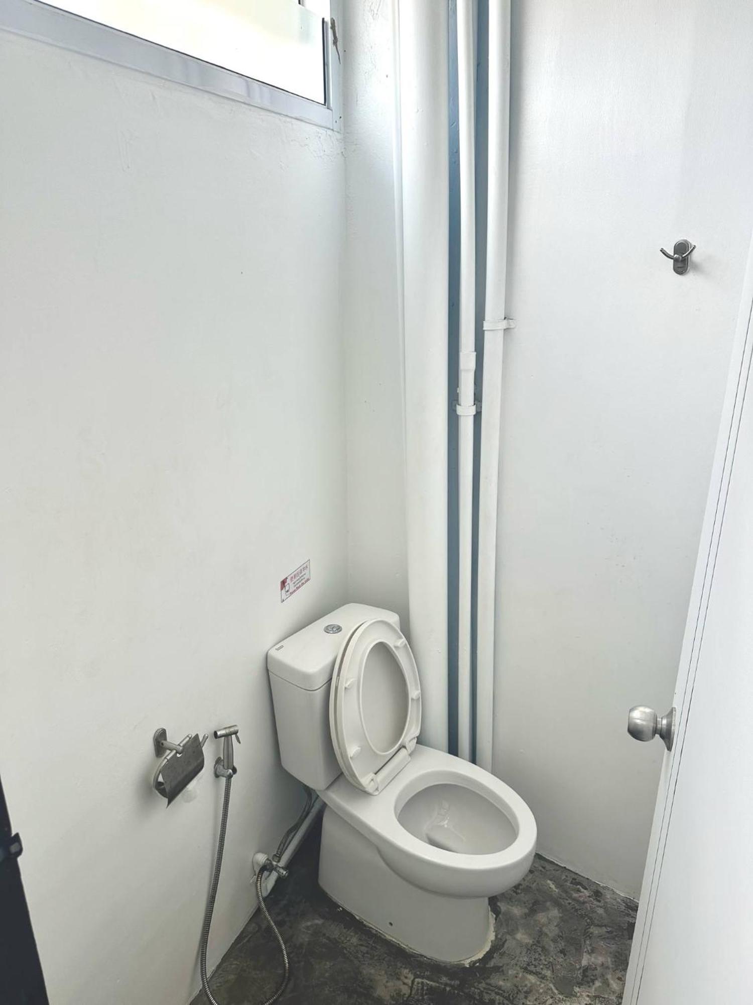 The Port Hostel Surat Thani Luaran gambar